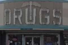 Drugs Off, de la serie Race Crop Off