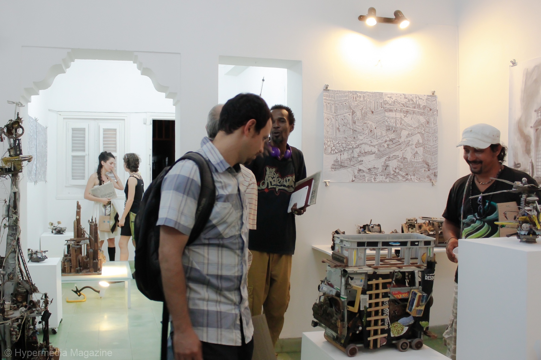 Vista de la exhibición ‘Ciudades en mi mente’, del artista Damián Valdés Dilla, Riera Studio, La Habana, 2015.