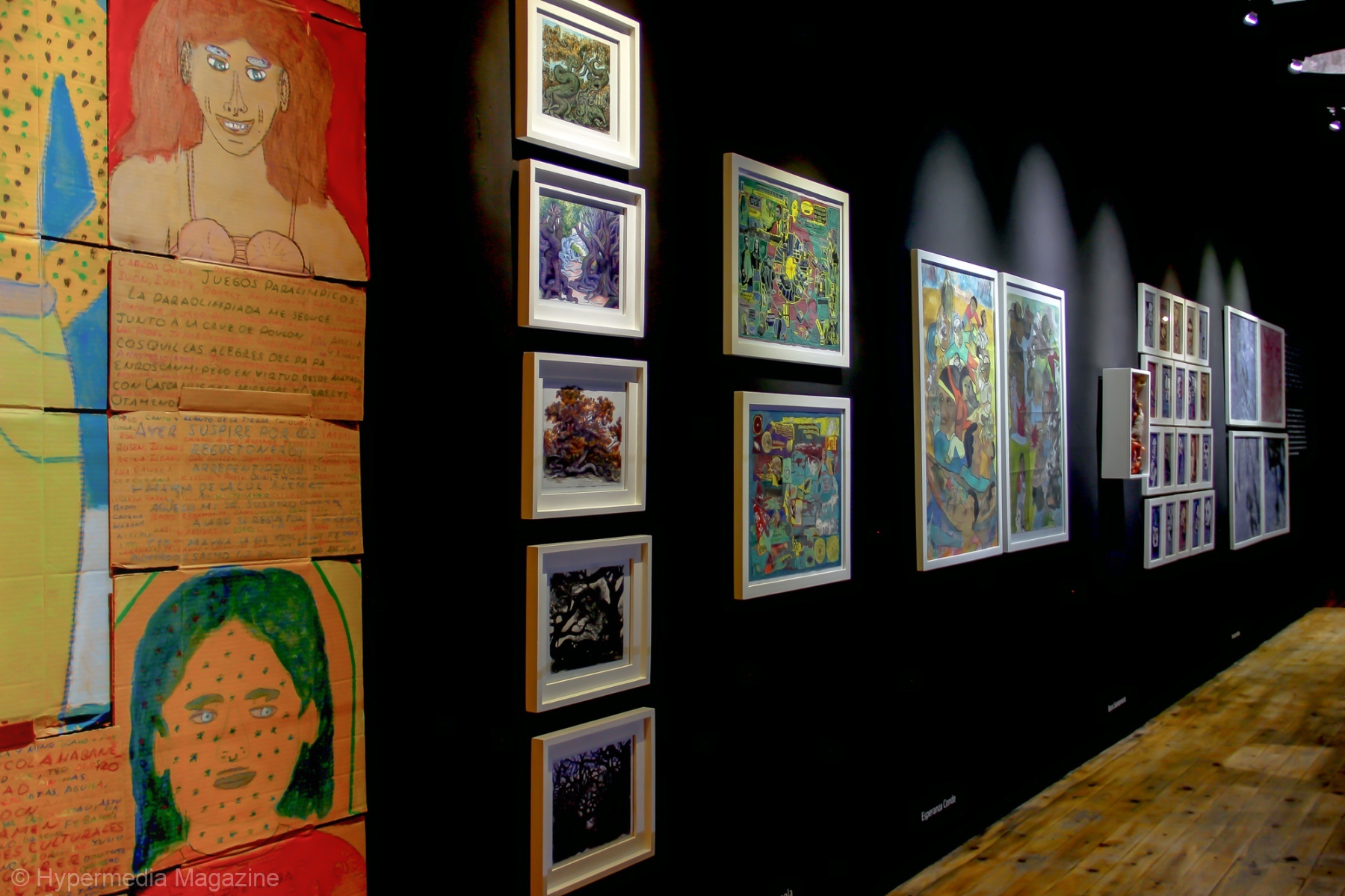 Vista de la exhibición ‘Efecto-Corrección’, coordinada por Art Brut Project Cuba, Fábrica de Arte Cubano, La Habana, 2017.
