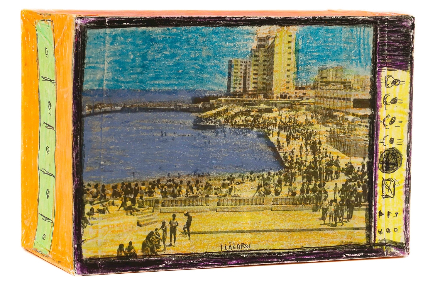 Lázaro Antonio Martínez Durán. Técnica mixta y collage sobre caja de cartón recuperada. 12 cm x 18 cm x 8 cm. 2022