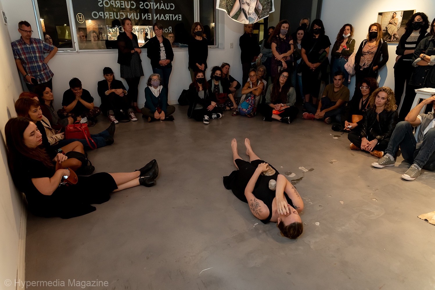Apacheta. Exposición 'Cuántos cuerpos entran en un cuerpo', 2022