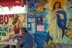 'Altares urbanos', de la serie Urban Shrines: Religious offerings in Miami’s metropolitan landscape.