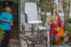'Altares urbanos', de la serie Urban Shrines: Religious offerings in Miami’s metropolitan landscape.