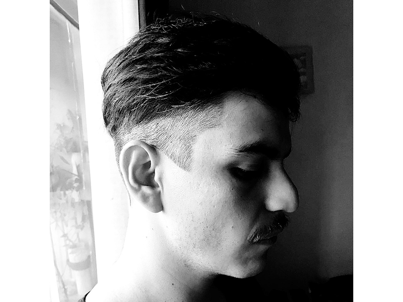 estafador-de-grindr-y-otros-poemas-naiki