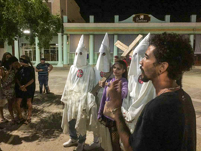 ku-klux-kuba-castrismo-halloween-cuba-kkk