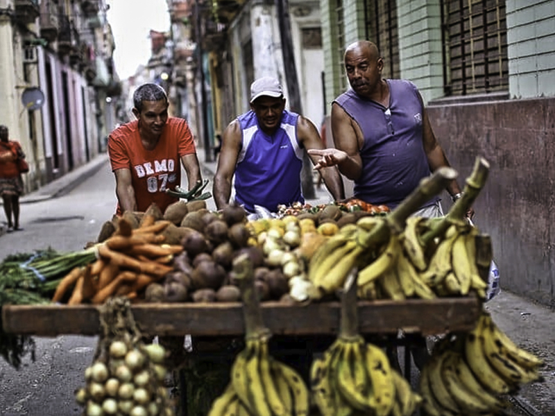 urge-un-cambio-de-enfoque-en-las-relaciones-entre-ee-uu-y-cuba