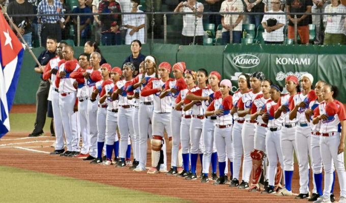 cuatro-jugadoras-beisbol-abandonan-la-delegacion-cubana