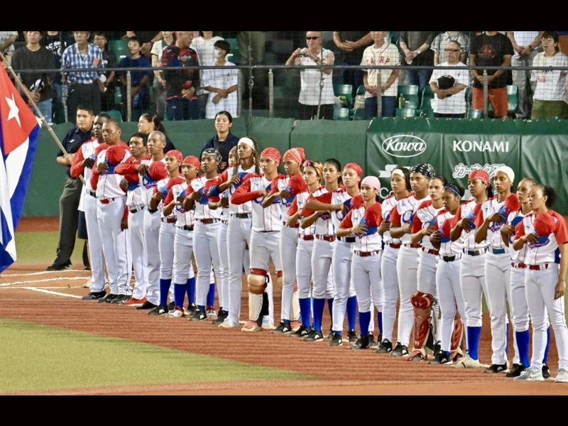 cuatro-jugadoras-beisbol-abandonan-la-delegacion-cubana