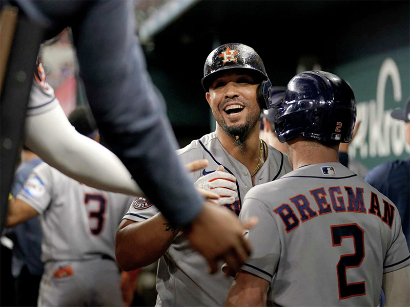 jose-abreu-alcanza-el-hito-de-600-extrabases-en-mlb-video