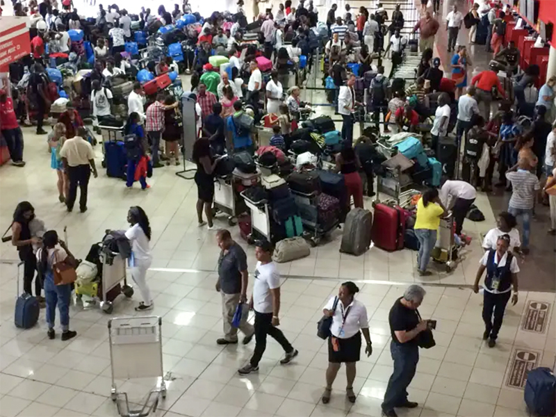 cuba-prohibe-viajar-al-extranjero-a-ciudadanos-con-deudas-a-la-onat