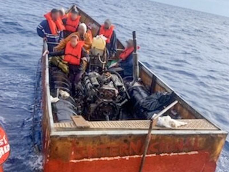 la-guardia-costera-devuelve-a-cuba-a-56-migrantes