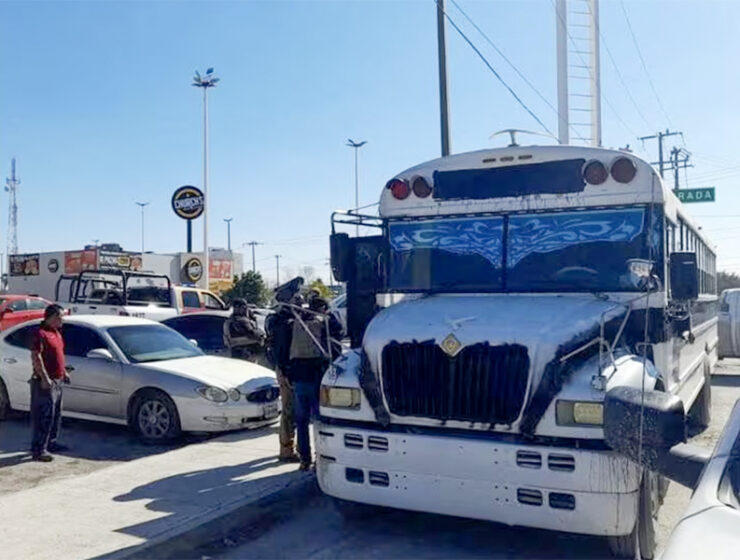 las-autoridades-mexicanas-rescatan-a-31-migrantes-secuestrados-en-un-autobus