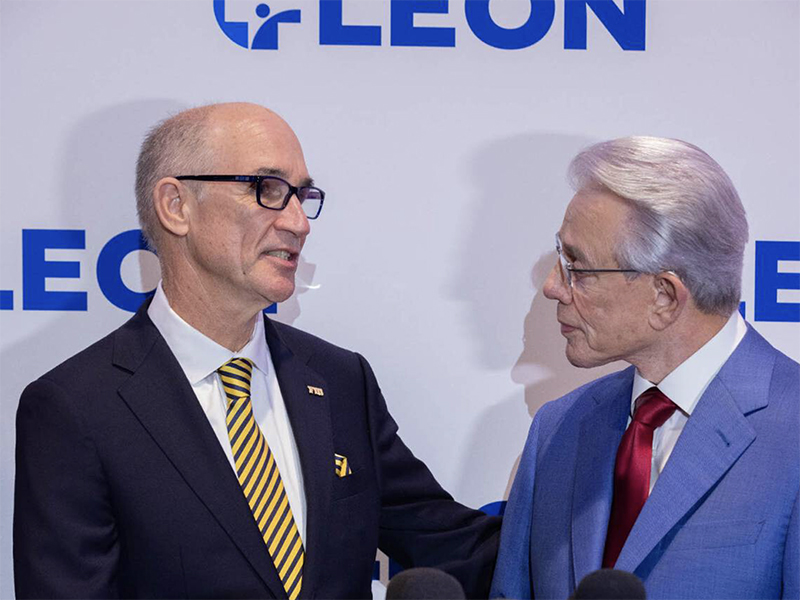 casacuba-honrara-la-herencia-cubana-tras-una-donacion-de-10-millones-de-dolares