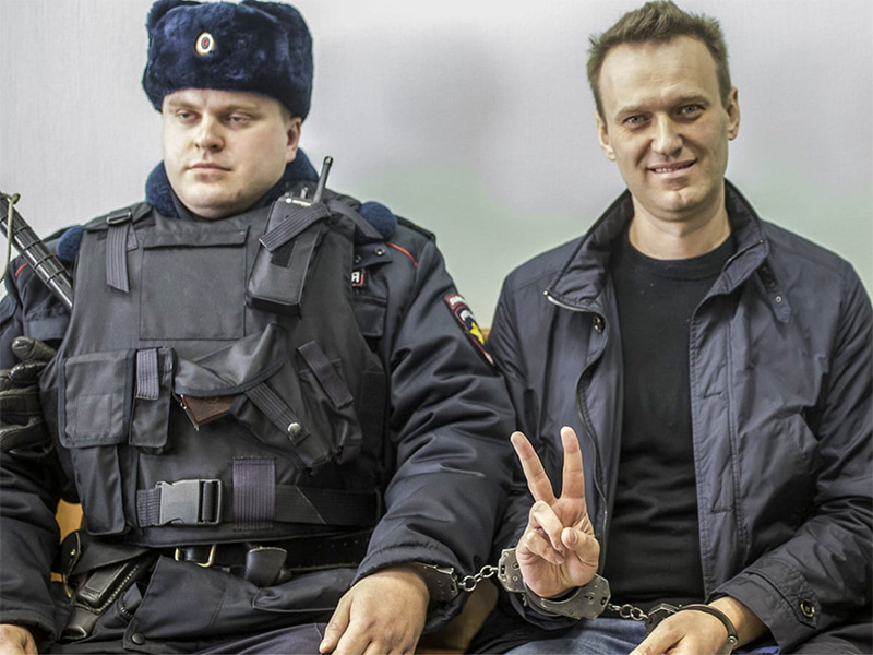las-trece-preguntas-de-boris-akunin-a-alexei-navalny