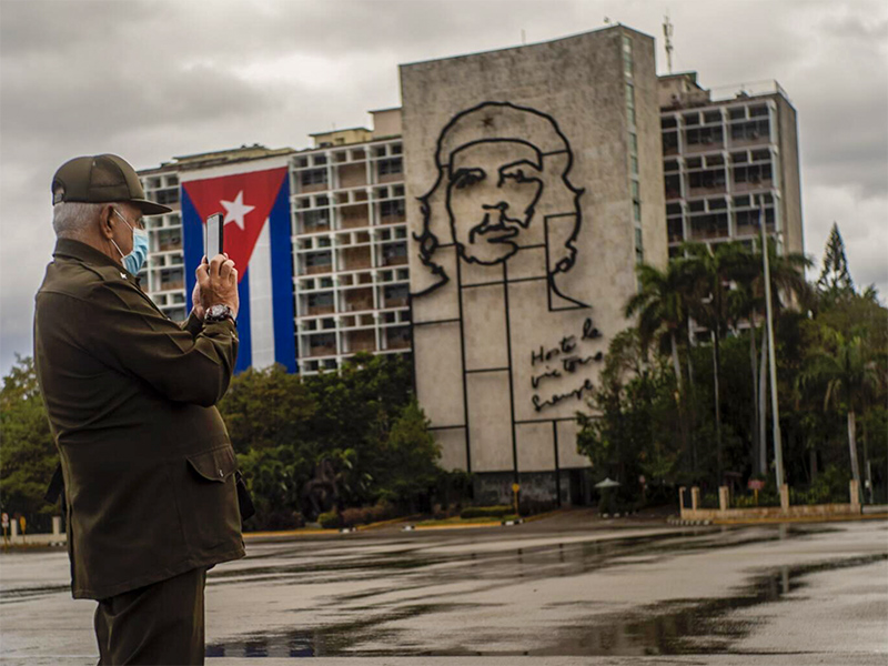 brett-forrest-y-warren-p-strobel-como-cuba-recluta-espias-para-penetrar-en-los-circulos-internos-del-gobierno-de-ee-uu