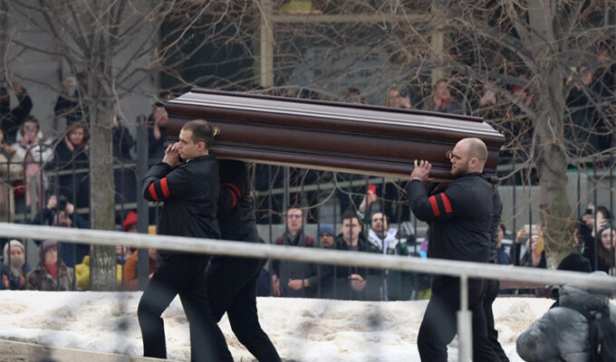 el-funeral-de-alexei-navalny-convoca-a-miles-de-personas