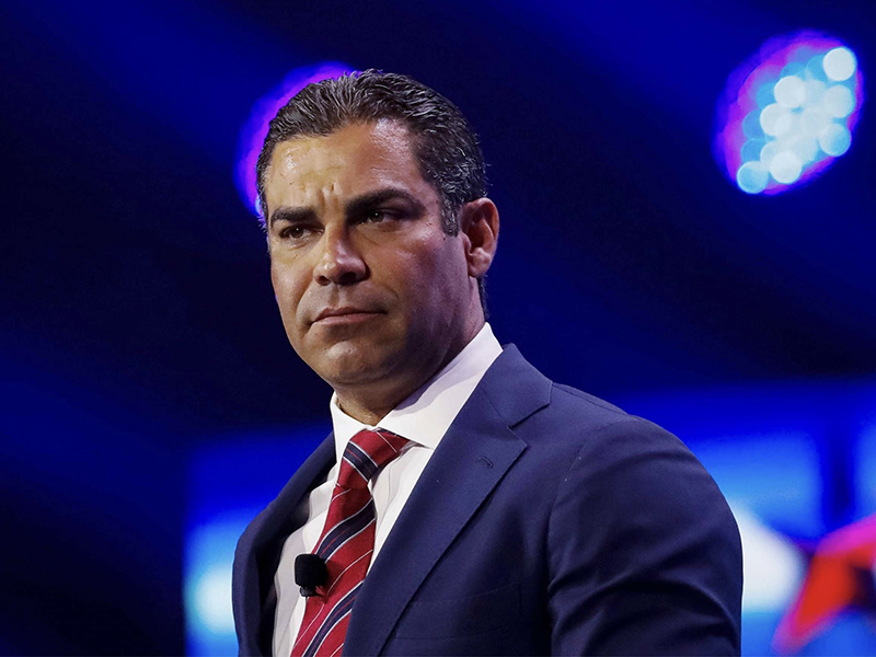 el-alcalde-de-miami-apoyara-la-candidatura-de-trump-a-la-presidencia