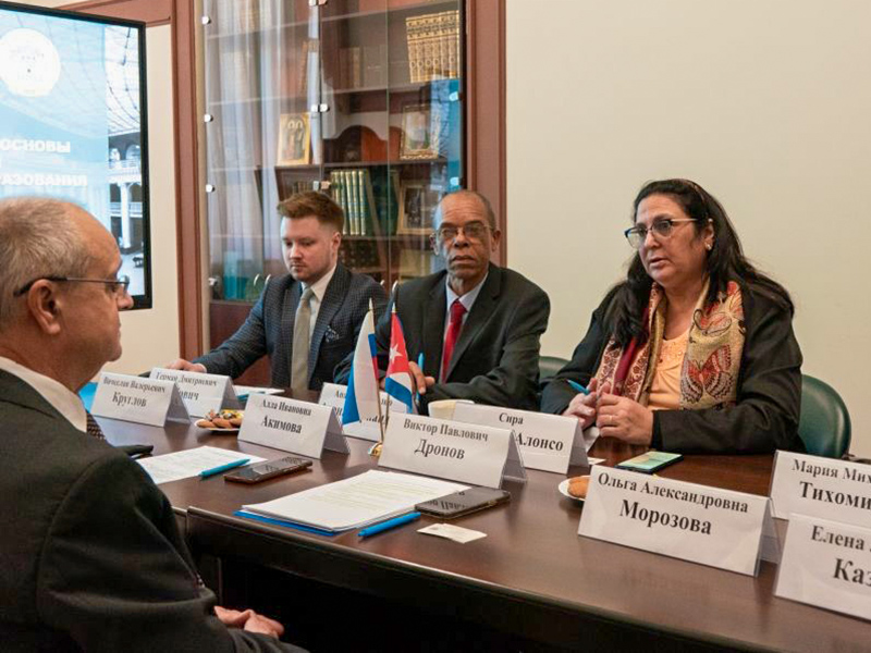 delegacion-cubana-explora-la-experiencia-educativa-rusa