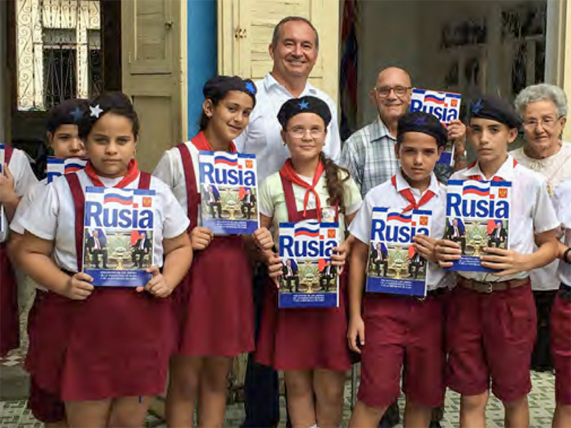 el-ruso-vuelve-a-las-aulas-cubanas