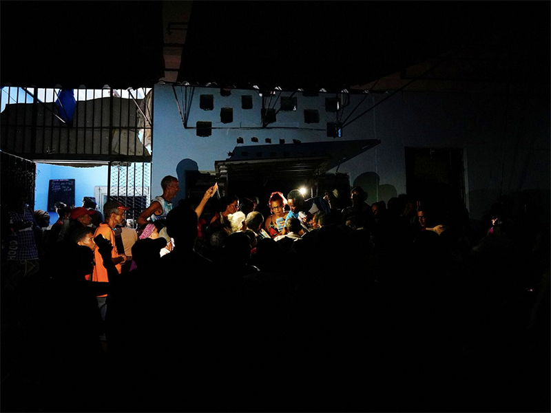 en-cuba-se-vive-sin-poder-hacer-planes-publica-reuters