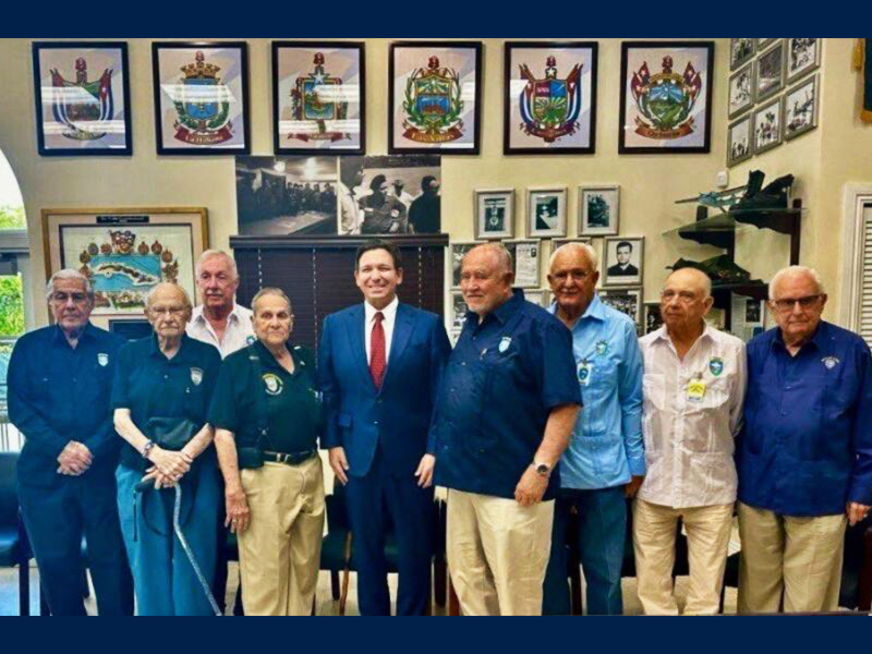 el-gobernador-desantis-firma-una-nueva-ley-de-educacion-para-contrarrestar-el-comunismo