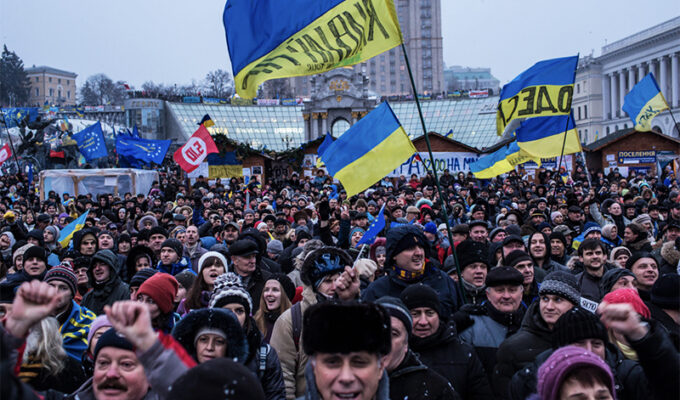 ucrania-de-la-revolucion-naranja-a-la-revolucion-de-la-dignidad