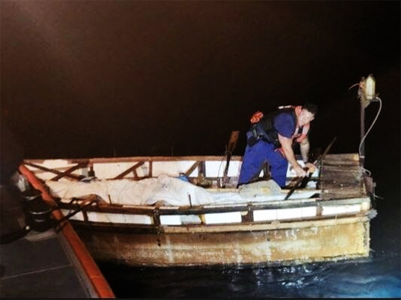 la-guardia-costera-repatria-a-23-emigrantes-cubanos-que-se-dirigian-a-florida
