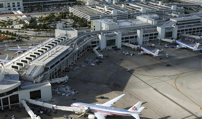 la-visita-de-funcionarios-cubanos-al-aeropuerto-de-miami-provoca-una-investigacion-del-congreso