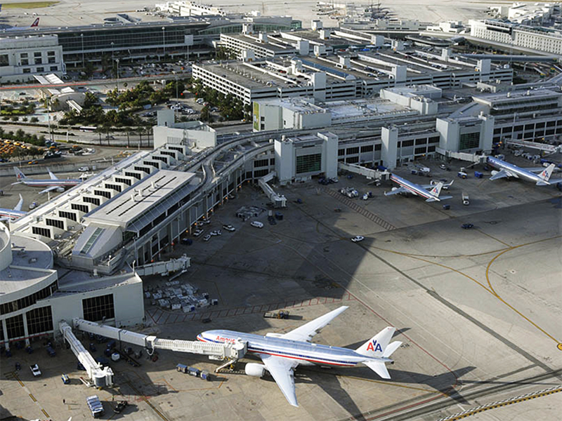 la-visita-de-funcionarios-cubanos-al-aeropuerto-de-miami-provoca-una-investigacion-del-congreso
