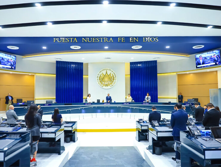 acaba-bukele-de-convertir-definitivamente-el-salvador-en-una-dictadura
