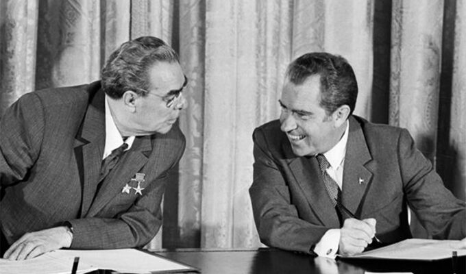 robando-para-la-union-sovietica