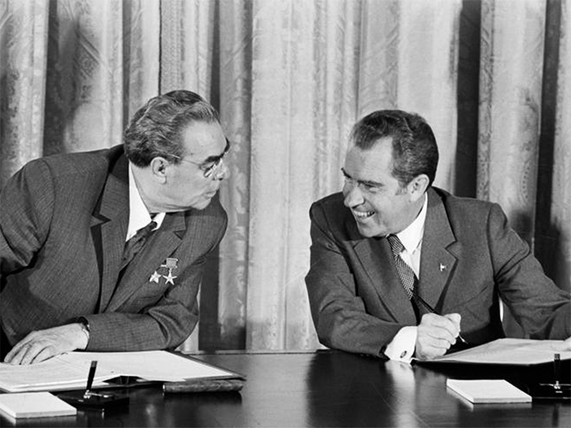 robando-para-la-union-sovietica