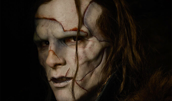 victor-frankenstein-y-david-cronenberg-se-saludan-en-una-morgue-cubana