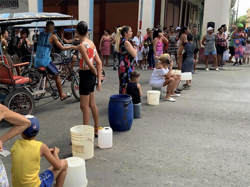 aguas-de-la-habana-un-servicio-fantasma