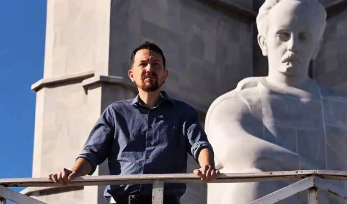 pablo-en-la-plaza-epistola-a-los-cubanos