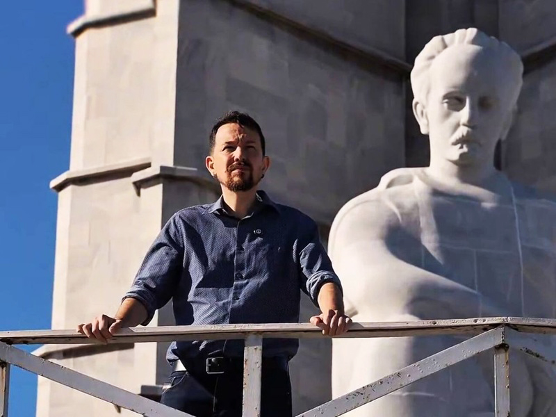 pablo-en-la-plaza-epistola-a-los-cubanos