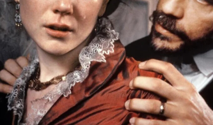 el-gotico-en-retrato-de-una-dama-forma-seduccion-y-mal